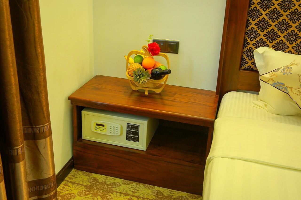 Euro Star Hotel Katunayaka Εξωτερικό φωτογραφία