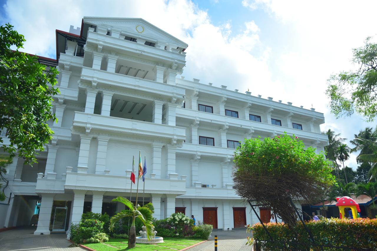 Euro Star Hotel Katunayaka Εξωτερικό φωτογραφία