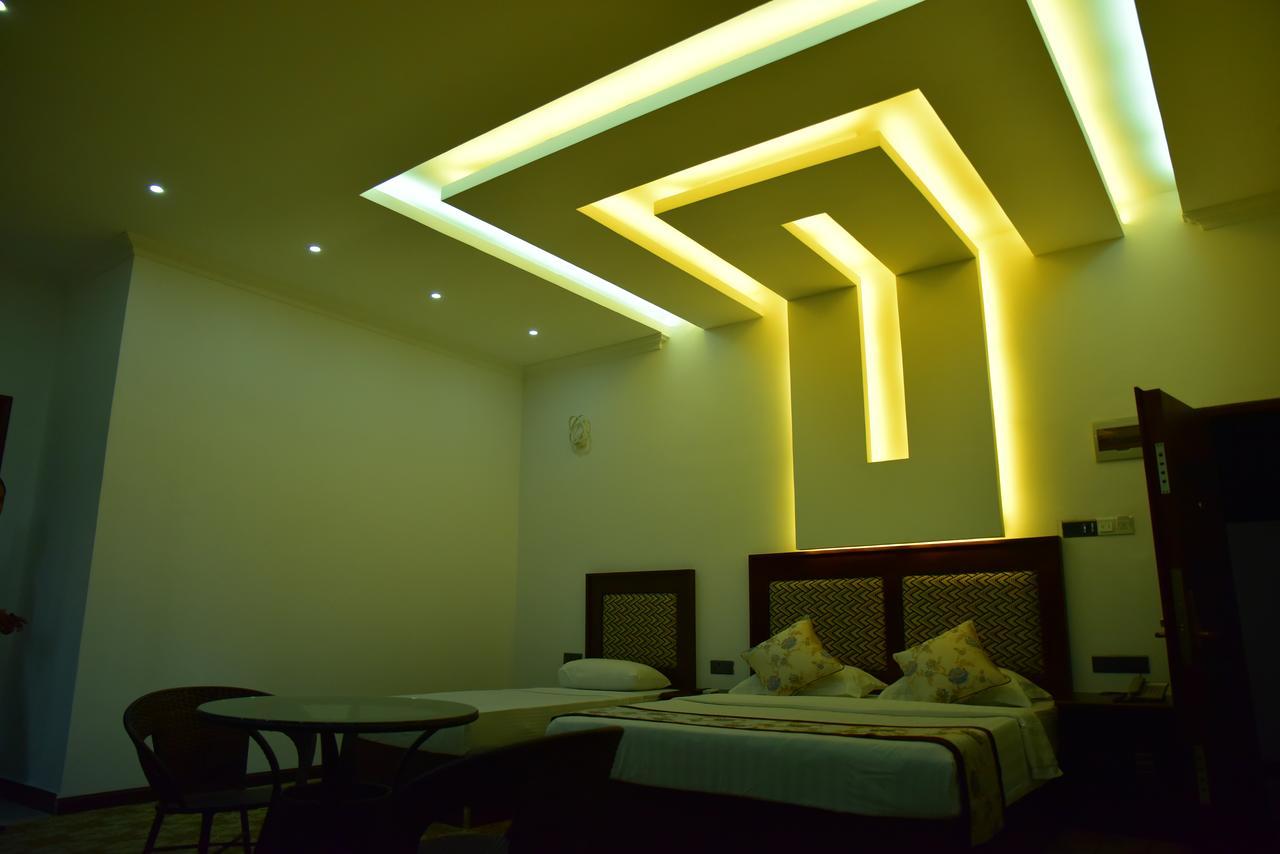 Euro Star Hotel Katunayaka Εξωτερικό φωτογραφία