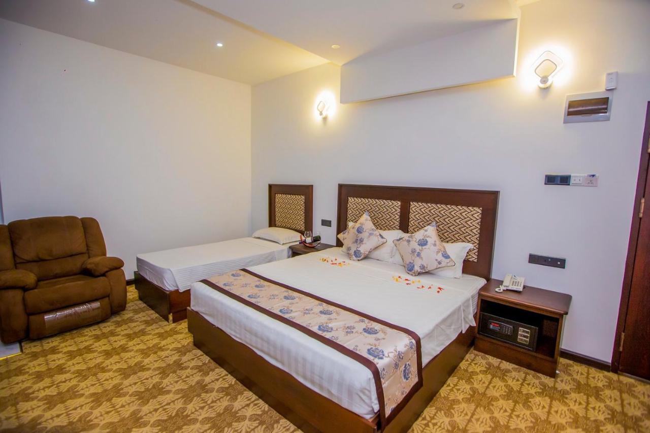 Euro Star Hotel Katunayaka Εξωτερικό φωτογραφία