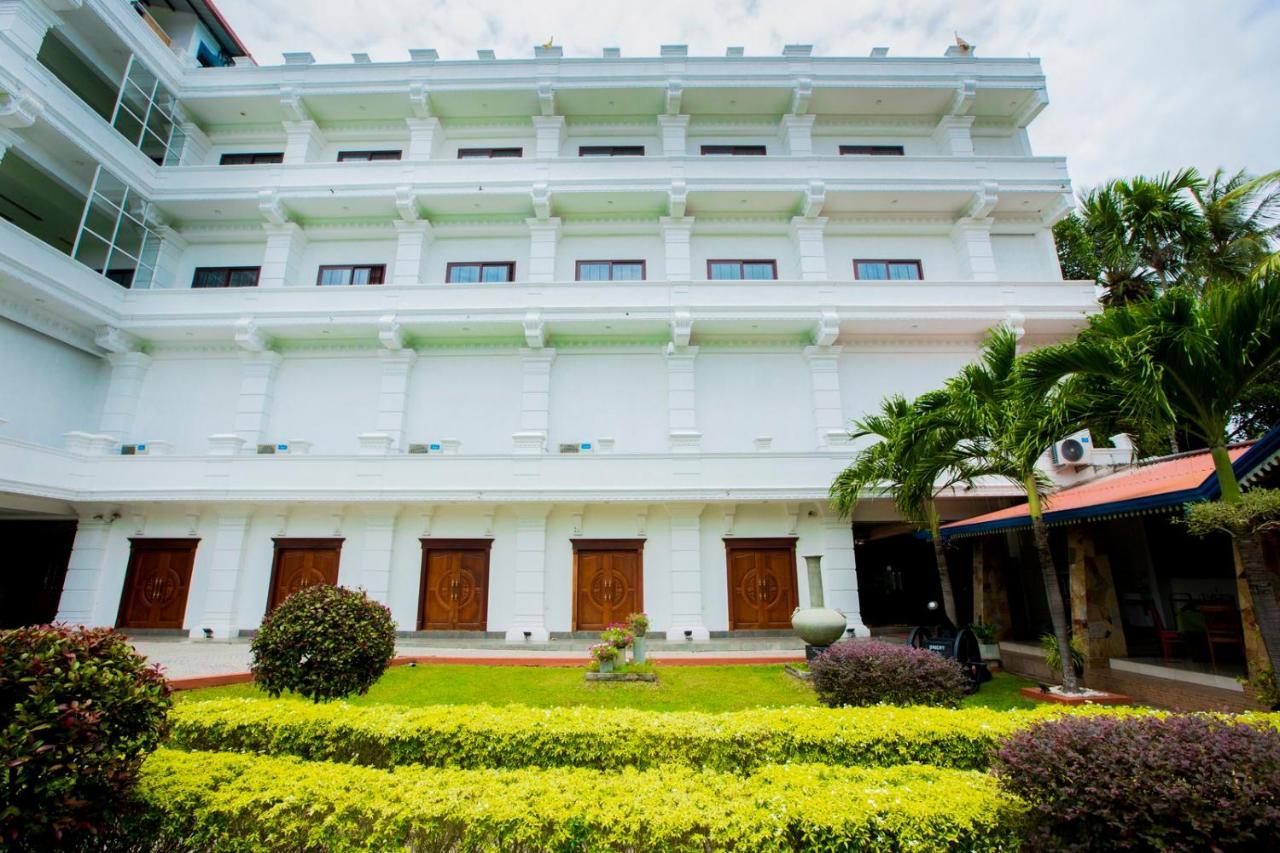 Euro Star Hotel Katunayaka Εξωτερικό φωτογραφία