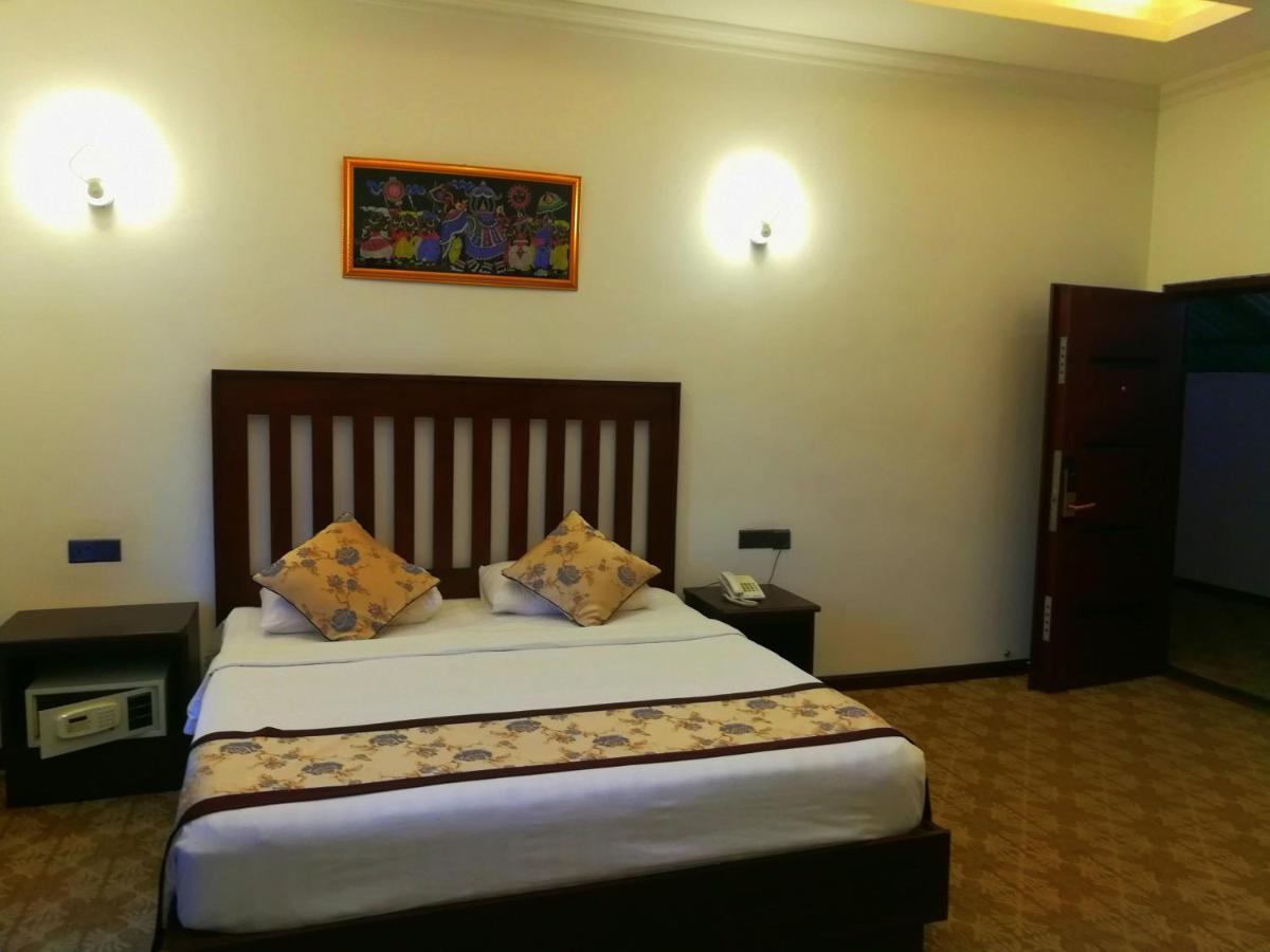 Euro Star Hotel Katunayaka Εξωτερικό φωτογραφία